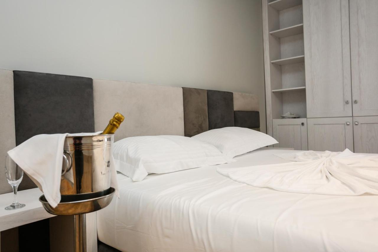Lubjana Hotel Дуррес Экстерьер фото