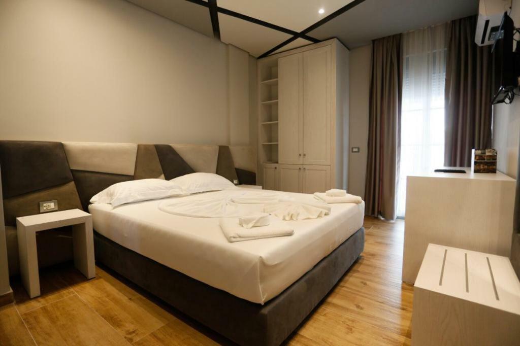 Lubjana Hotel Дуррес Экстерьер фото