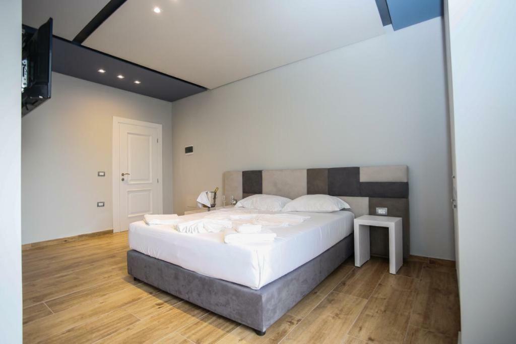 Lubjana Hotel Дуррес Экстерьер фото